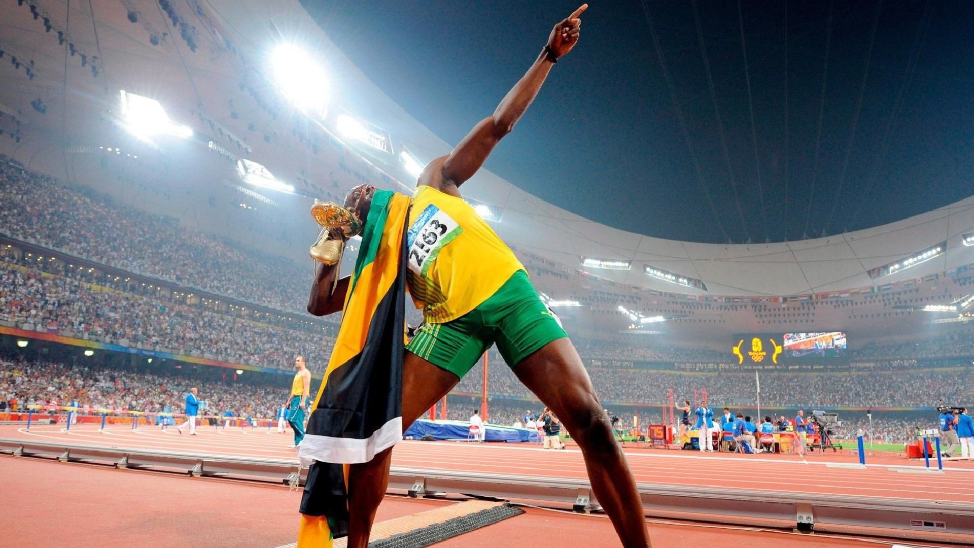 潘展乐破亚洲纪录 中国游泳新星闪耀国际赛场