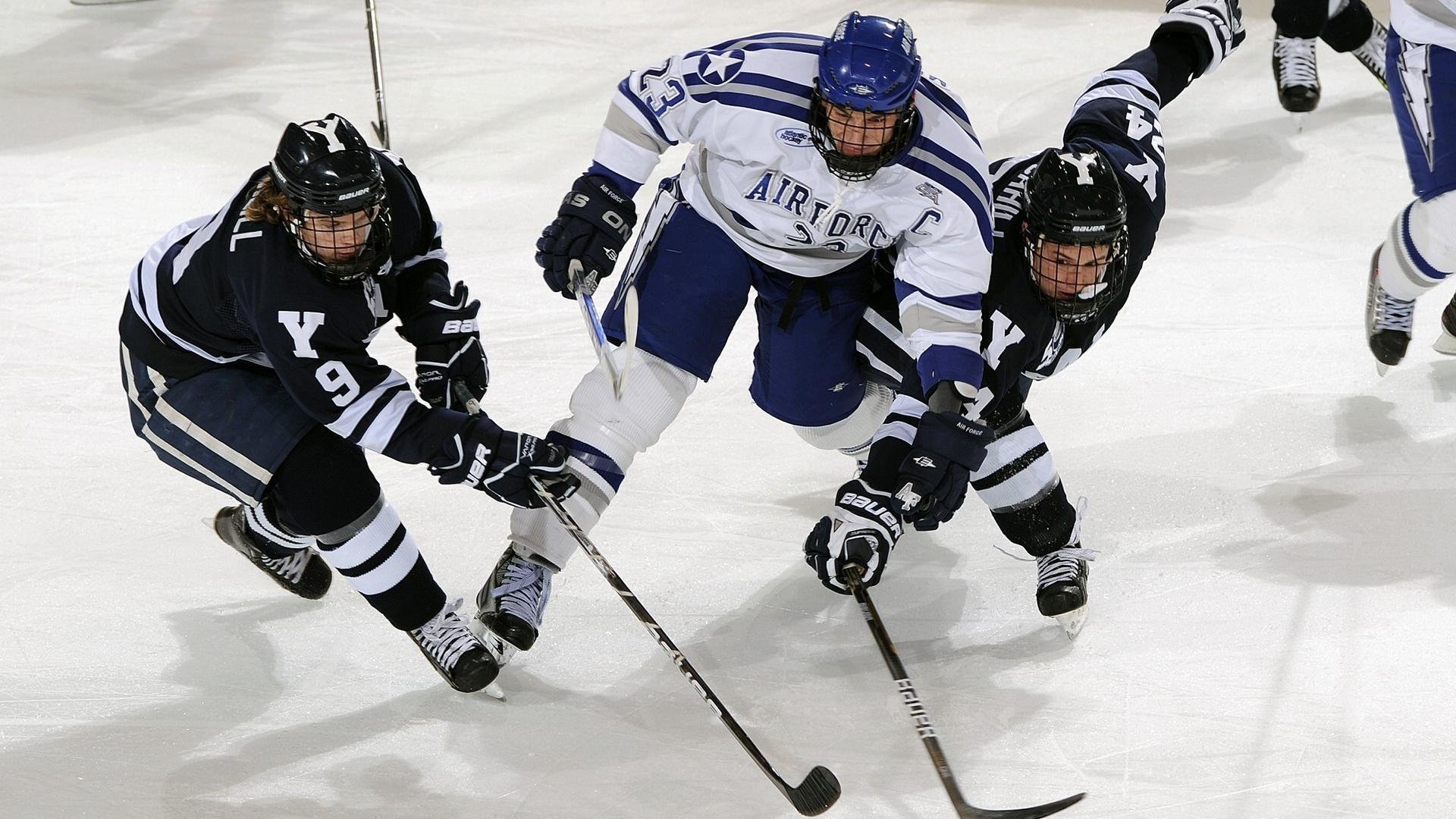 中国皮划艇队亚运再创佳绩 年轻选手闪耀赛场